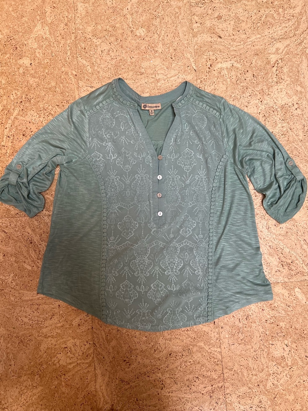 EUC Democracy embroidered front mint green knit top size M